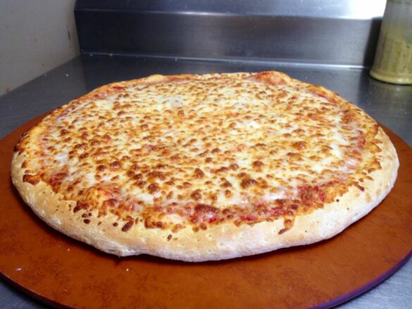 cheese pizza